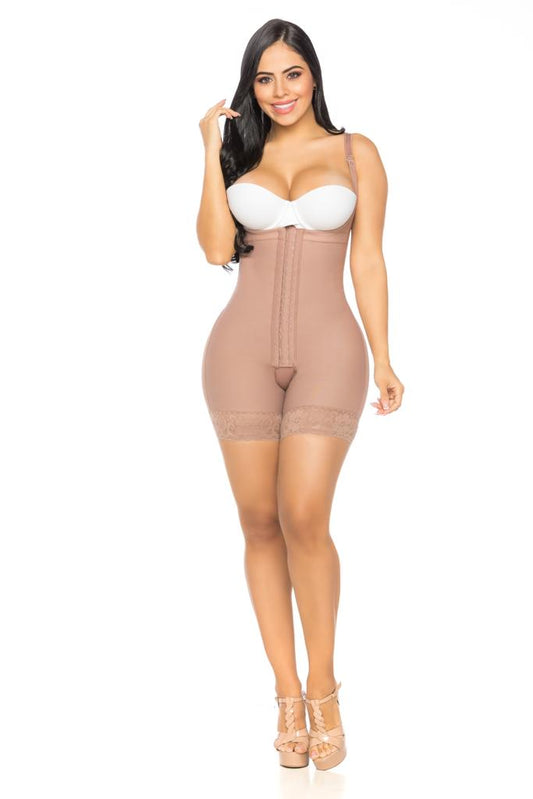 Faja corta Modern Sensation 821-5 con realce | Faja moldeadora Powernet de alta compresión con tecnología de aloe vera